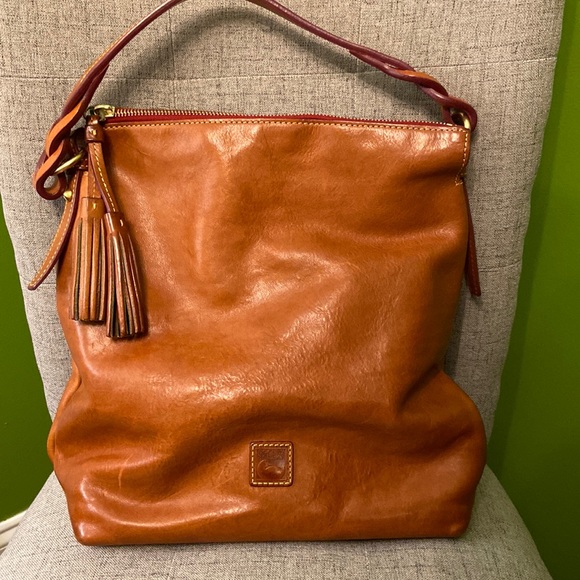 Dooney & Bourke Handbags - 🌟DOONEY & BOURKE🌟 Florentine Small Sloan Leather Handbag